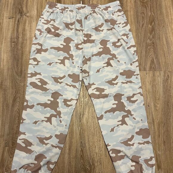 NWOT Zac & Rachel Camo Joggers Large - Picture 3 of 6
